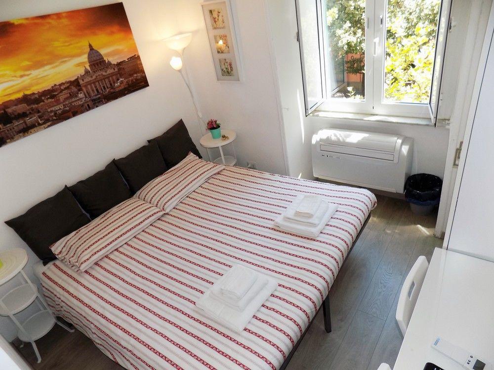 B&B Vaticano St Joseph Bed & Breakfast